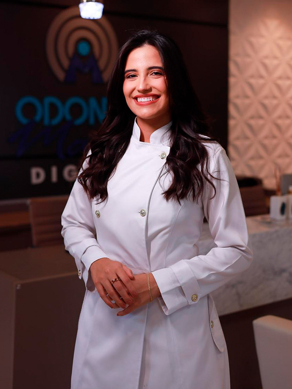 Dra. Bruna Mouzinho