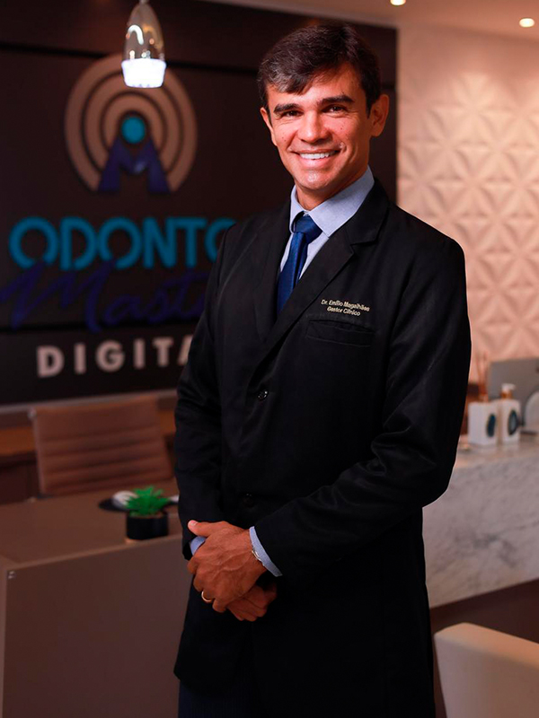 Dr. Emílio Melo Magalhães