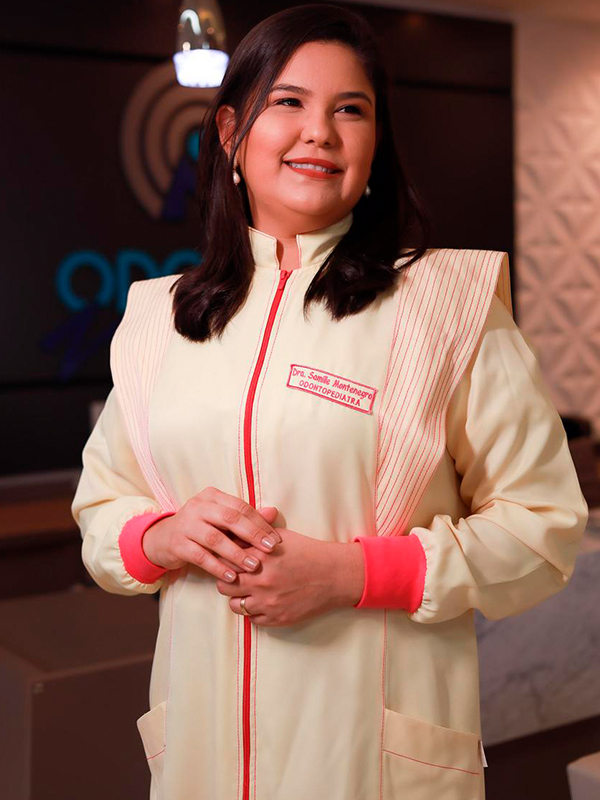 Dra. Samille Azevedo Montenegro